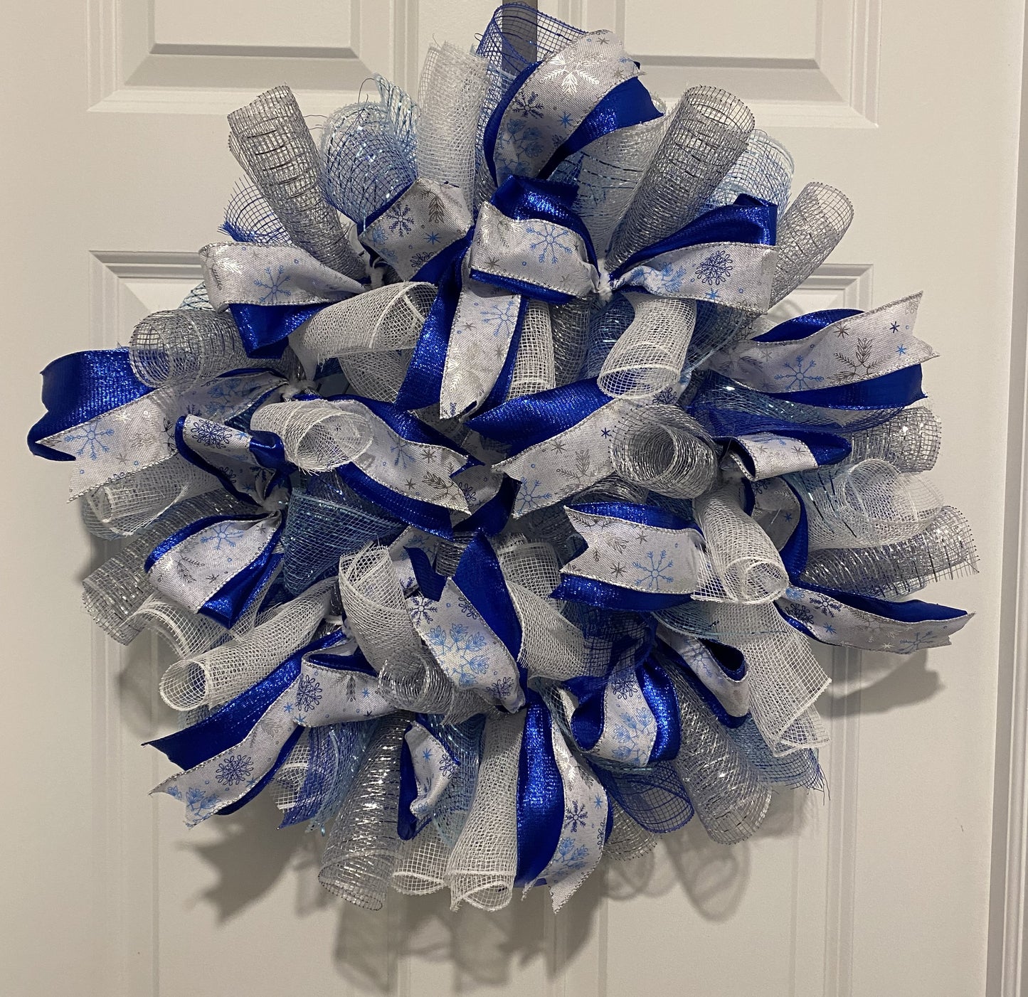Blue and silver Christmas wreath - 14"